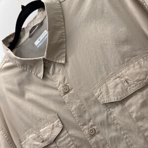 Columbia PFG Fishing Shirt Mens XL Tan Vented Short Sleeve Outdoor Button Up